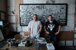Жадан разом із Маковим випустили книжку про Харків Жадан разом із Маковим випустили книжку про Харків