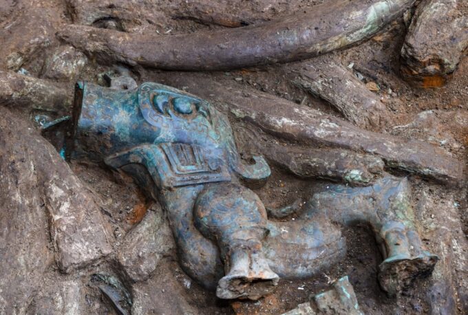 Знайдені артефакти у Сансіндуї @artnews