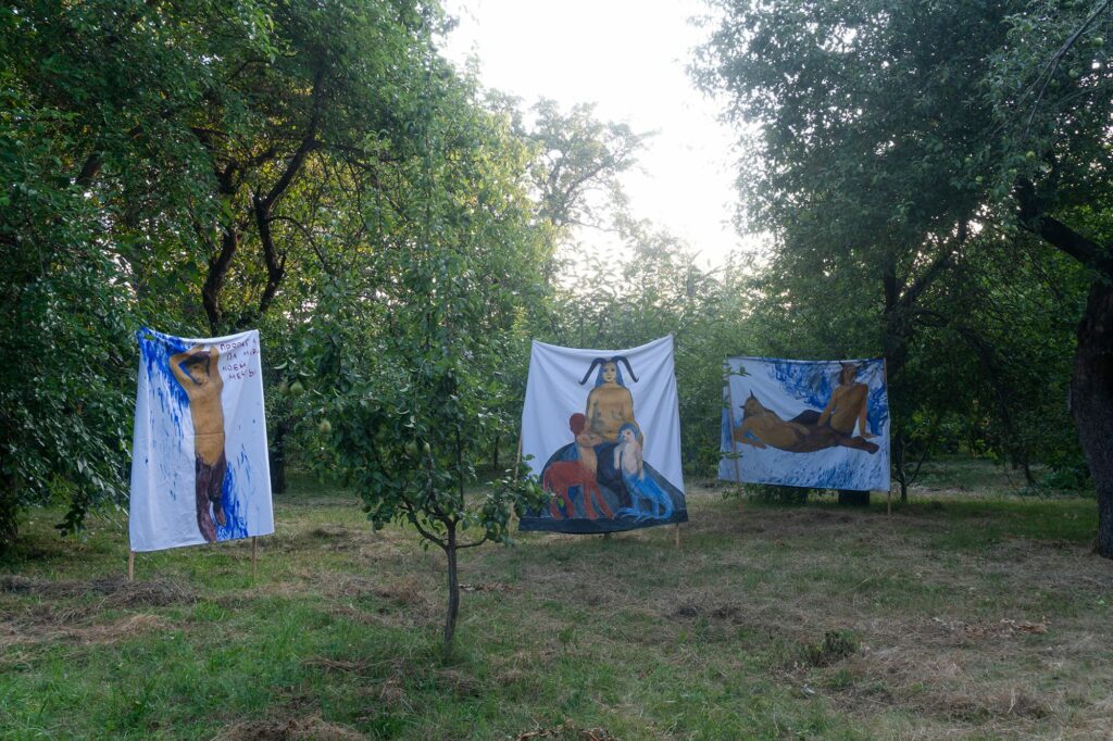 Фото робіт Катерини Лисовенко з виставки «Сад Богів». Джерело: facebook-сторінка художниці