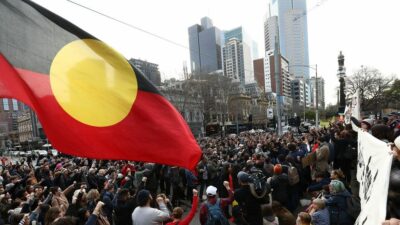 Влада Австралії придбала авторські права на прапор аборигенів за 14 мільйонів доларів