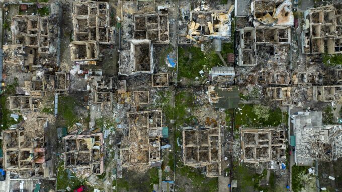 Зруйноване військами РФ місто Ірпінь, Київська область. Фото: АР