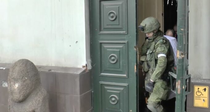 Російські окупанти в Маріуполі грабують музеї t.me @andriyshTime