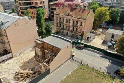 У Києві поновили демонтаж садиби Маліна