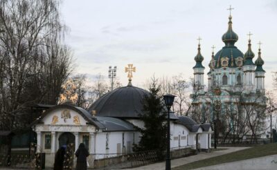 Суд постановив знести незаконний «храм-МАФ» на території Музею історії України в Києві