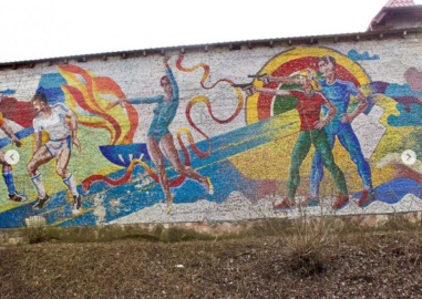 У Львові пообіцяли відновити 20-метрову мозаїку на стадіоні СКА